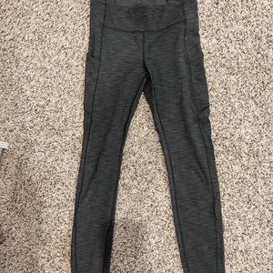 Lululemon leggings size 6